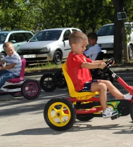 Még most tanulok vezetni :)